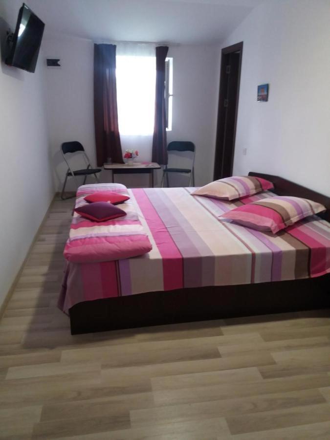 מלון קורטאה דה ארגס Casa Ariana מראה חיצוני תמונה