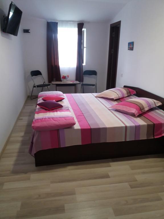 מלון קורטאה דה ארגס Casa Ariana מראה חיצוני תמונה